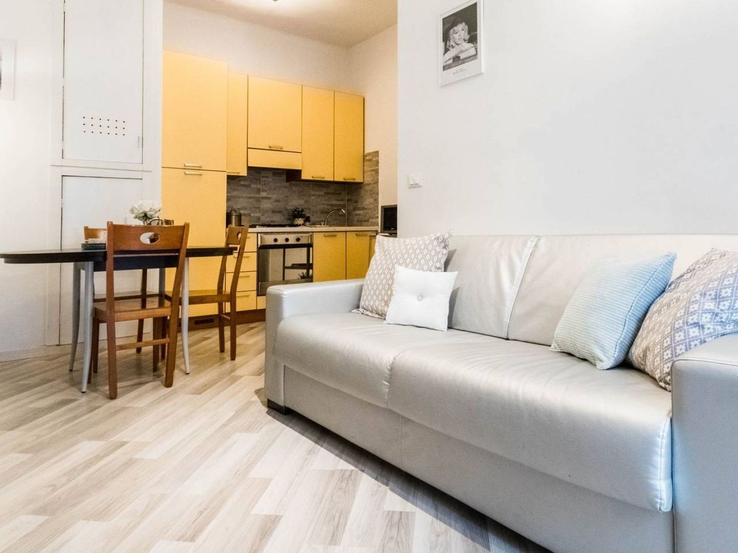 Hintown Submarine'S Apartment ميلان المظهر الخارجي الصورة